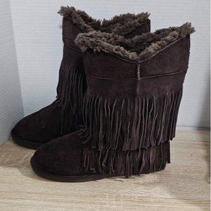 Firefly brown suede fringe boots 👢